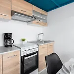 Sea Front In 2 Apartment *