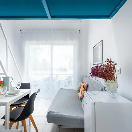 Apartman Sea Front In 2 Ixiá