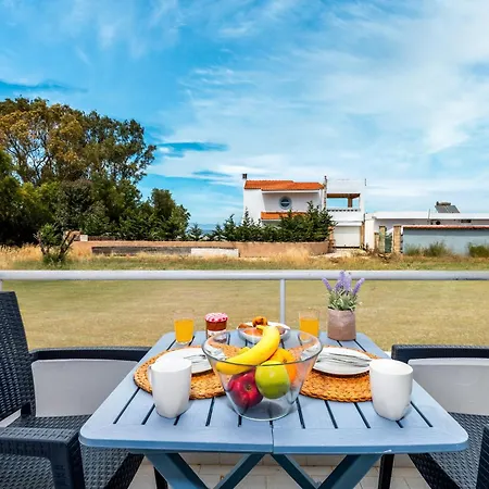 Apartamento Sea Front In 2