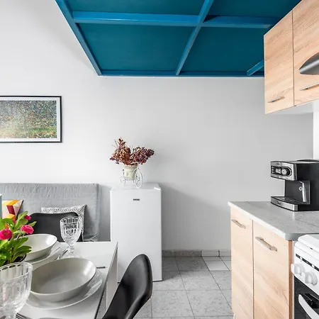 Sea Front In 2 Appartement *